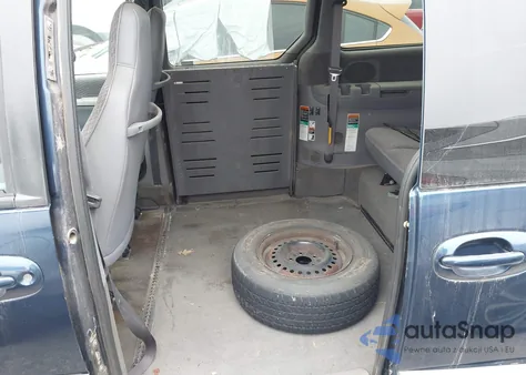 2000 Dodge Grand Caravan Se из США, поврежденный, VIN 1B4GP44GXYB562252